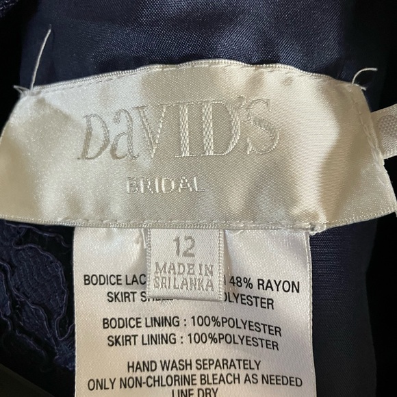 David’s Bridal elegant lace bodice one shoulder Bridesmaid cocktail gown. 10 12 - Picture 5 of 11